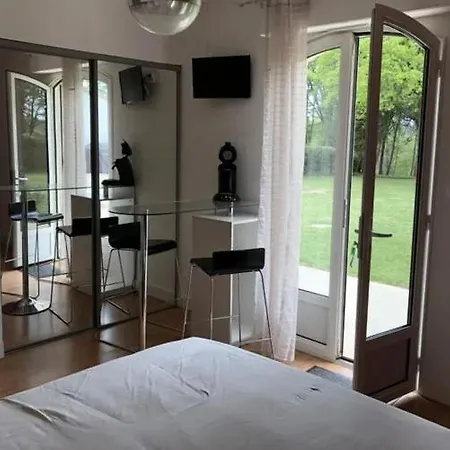 5mn Du Centre De Perigueux Avec Piscine